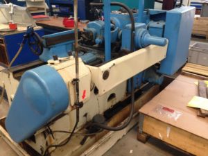 machine-tailleuse-des-heckert-gfl-500-vis-sans-fin