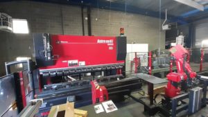 Presse plieuse AMADA ASTRO  100 NT HDS-1030