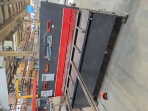 CISAILLE GUILLOTINE AMADA TYPE GPN 420 FACE
