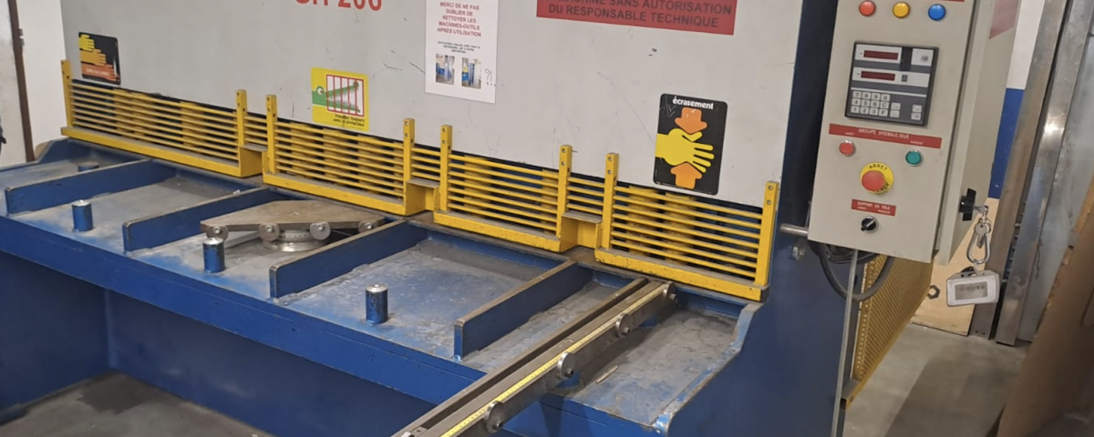 isaille Guillotine DESCOMBES PRECIMECA GH 206